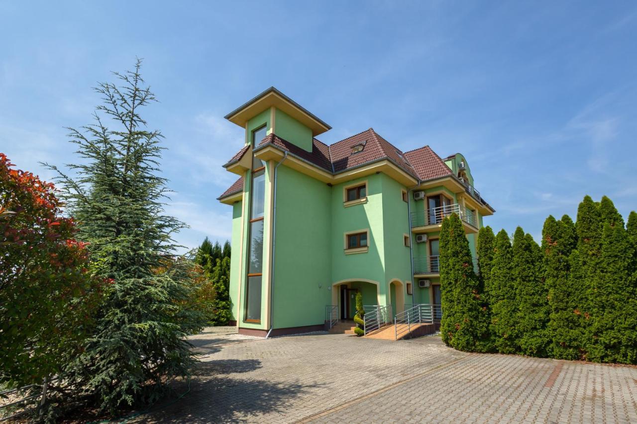 PensionBB Veľký Meder Bagian luar foto